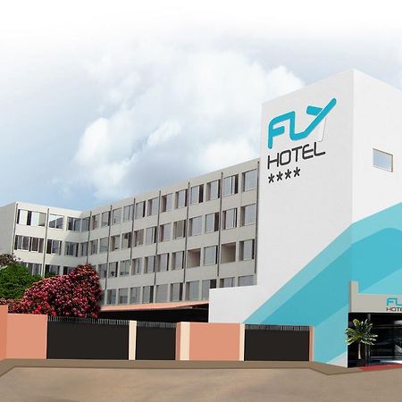 Fly Hotel Luanda Kültér fotó